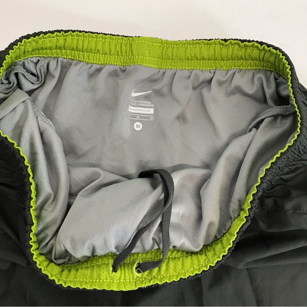 Nike | Athletic Shorts size Medium - Picture 4 of 10